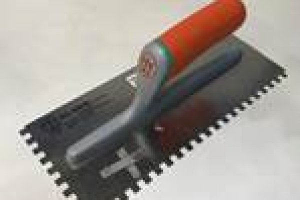 Кельма из нержавеющей стали трапецевидная с закругленными углами с прорезиненной ручкой